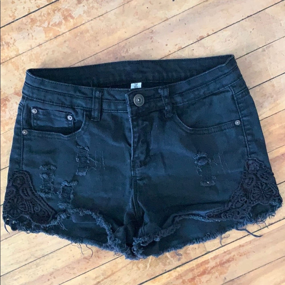 Cute denim lace shorts